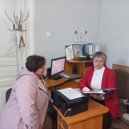 Косультуємо бібліотекарів
